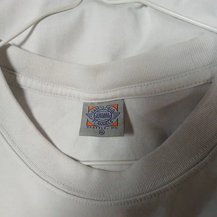 [BUNJANG] CDYO Character Short-Sleeve T-Shirt White / CDYO 캐릭터 반팔 티셔츠 화이트