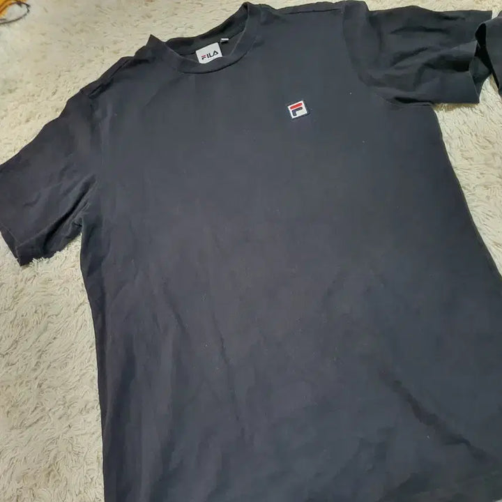 [BUNJANG] Calvin Klein Jeans &amp; Fila T-Shirt Set (M Size) / 캘빈클라인진스와 필라 반팔티 M사이즈 세트예요.일괄가격 깔끔한 디자인으