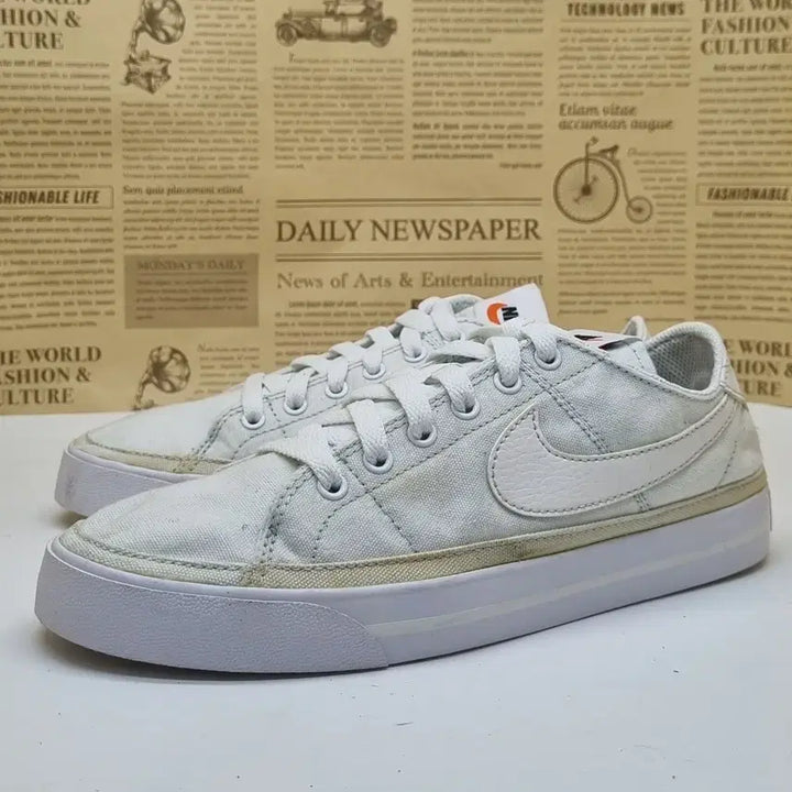 [BUNJANG] Nike Court Legacy Sneakers (245mm) / 나이키 코트 레거시 스니커즈245