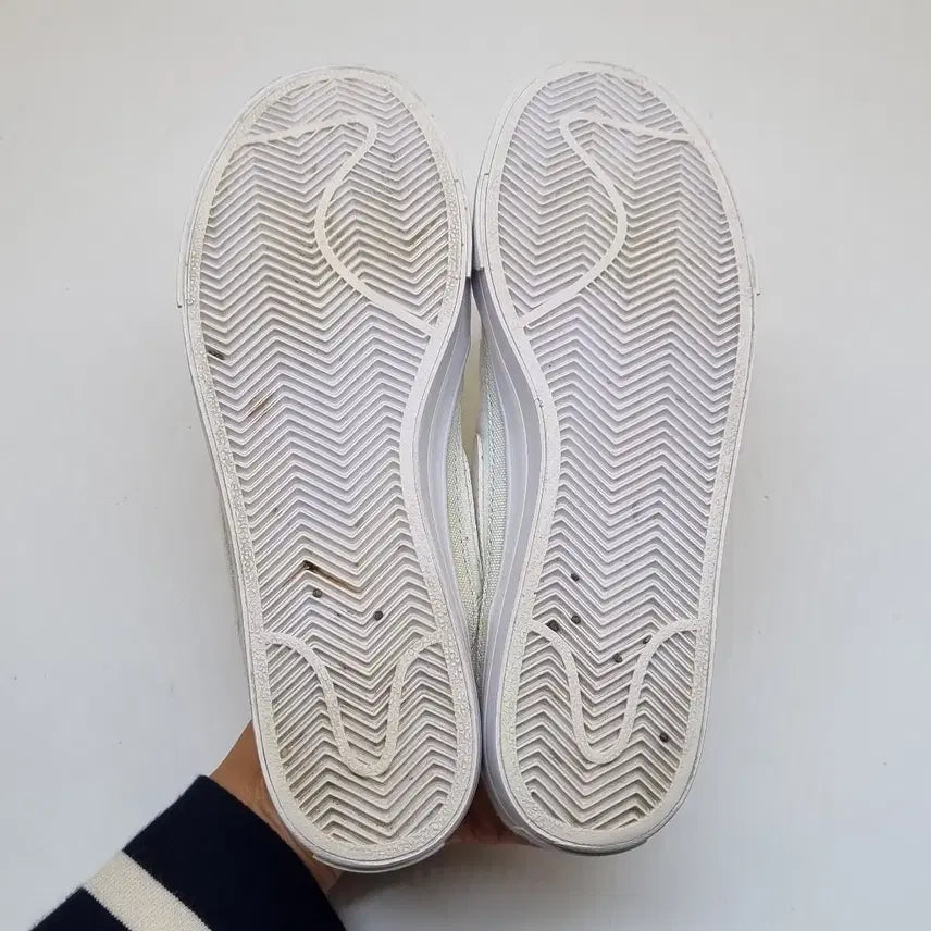 [BUNJANG] Nike Court Legacy Sneakers (245mm) / 나이키 코트 레거시 스니커즈245