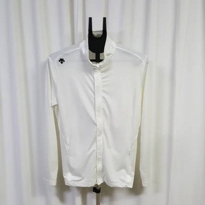 [SOLD OUT] 데상트 남성 기능성 집업 자켓 100 오일장