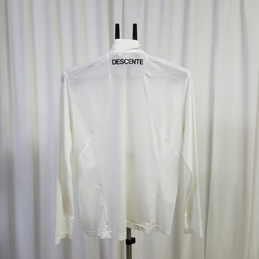 [SOLD OUT] 데상트 남성 기능성 집업 자켓 100 오일장