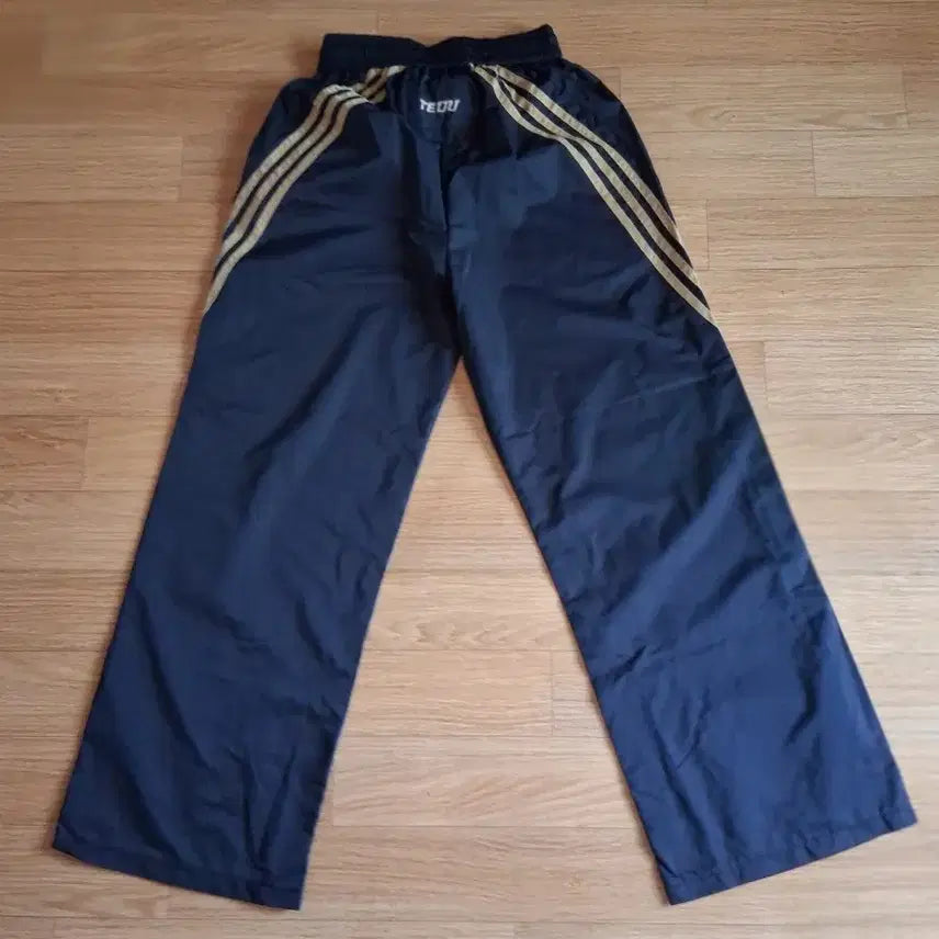 [BUNJANG] Wrinkled Wide Training Pants / 바스락 와이드 트레이닝