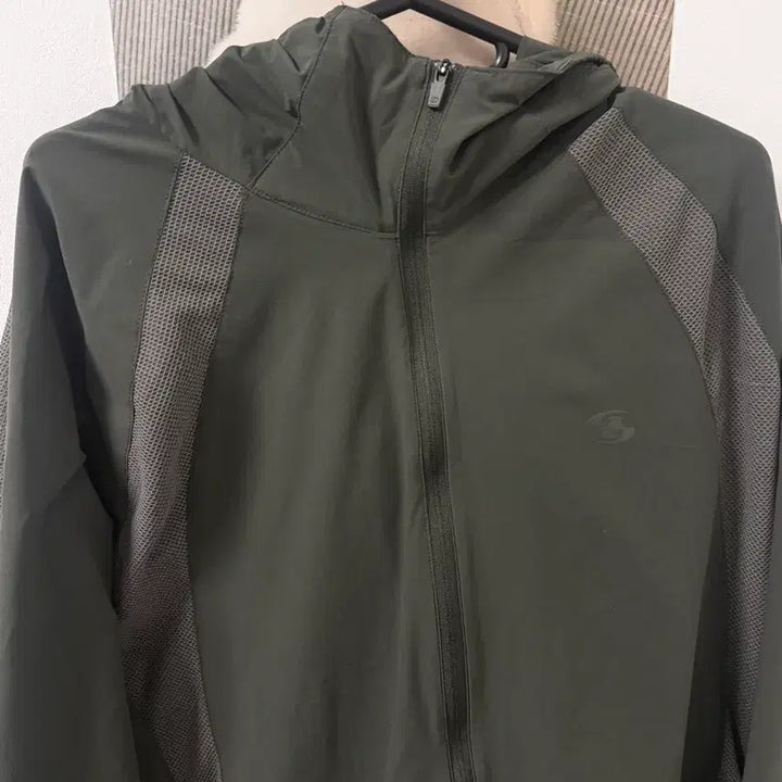[BUNJANG] Sansan Gear Windbreaker / 산산기어 바람막이