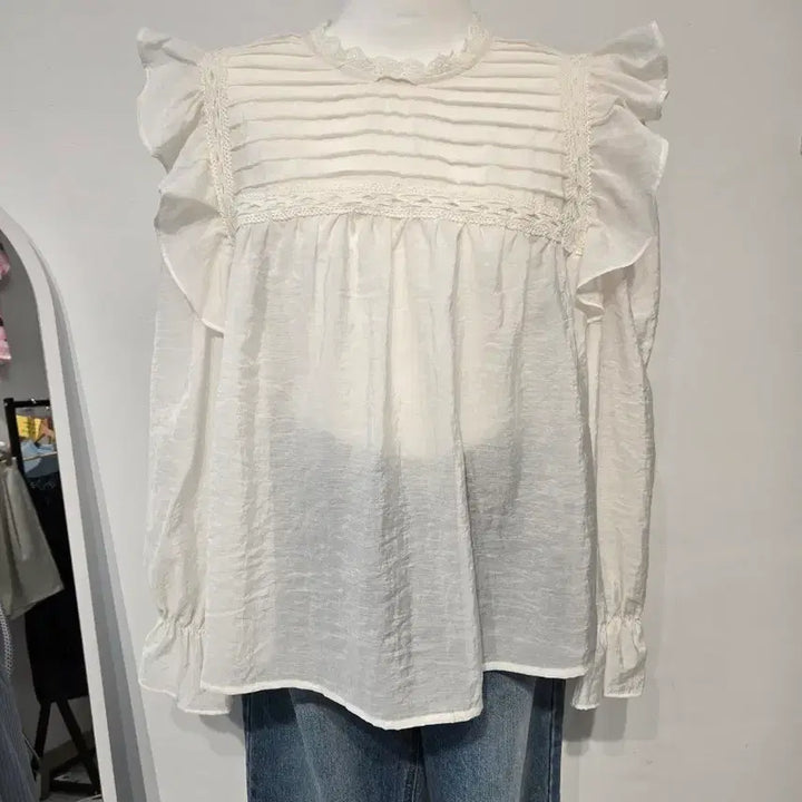 [BUNJANG] Lace Frill Blouse - Ivory / 레이스 프릴 블라우스 아이