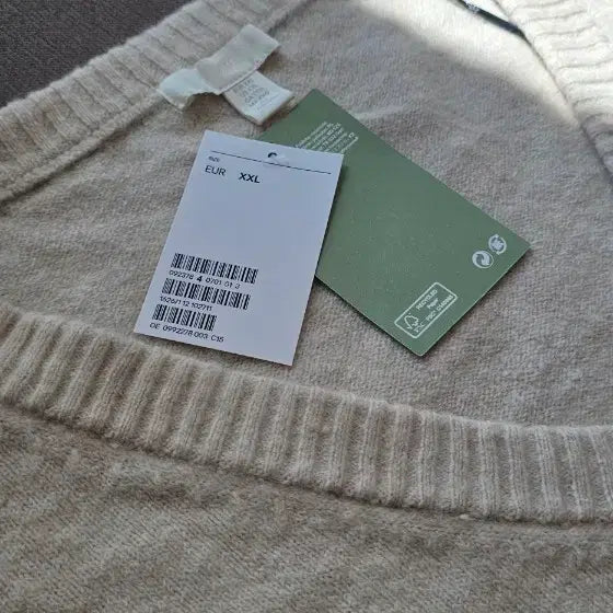 [BUNJANG] H&amp;M V-Neck Knit Vest Ivory Super Oversized XXL New / H&amp;M 브이넥 니트 조끼 아이보리 슈퍼오버핏 xxl 새제품