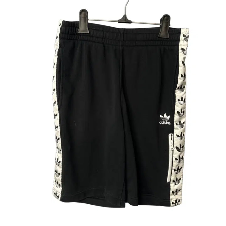 [BUNJANG] Adidas Tape Logo Black Training Shorts XL / XL 아디다스 테이프로고 블랙 트레이닝 반바지