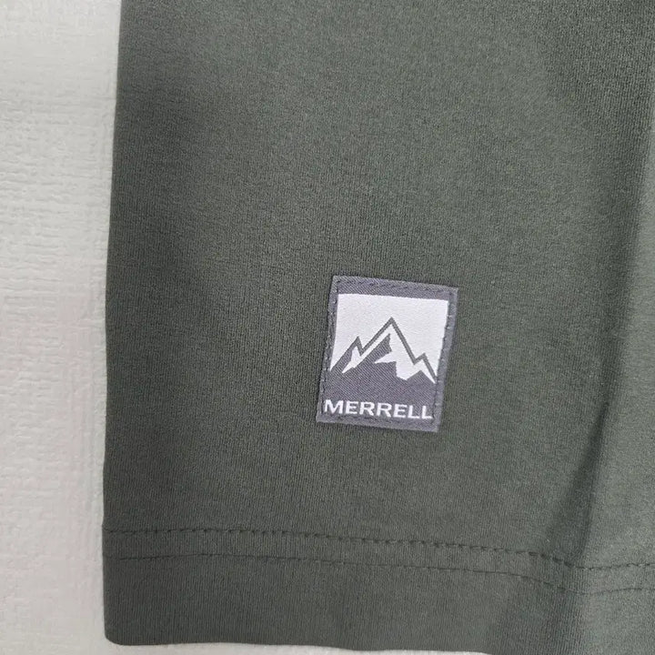 [BUNJANG] Merrell Pocket Short-Sleeve T-Shirt Khaki / 메렐 포켓 반팔 티셔츠 카키색 새상품