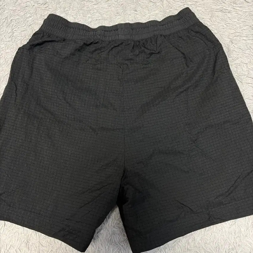 [BUNJANG] New Balance Reversible Shorts / 뉴발란스 리버시블 반바지 75S