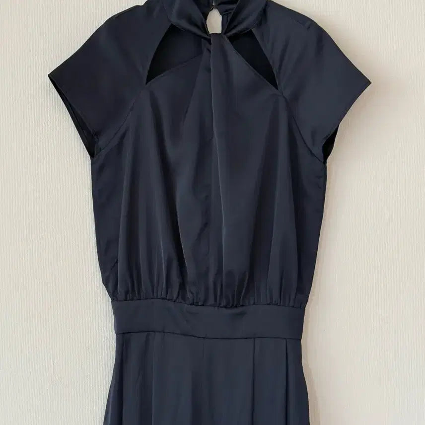 [BUNJANG] Deep Navy Satin Jumpsuit / 새제품  진네이비 세틴 점프수트