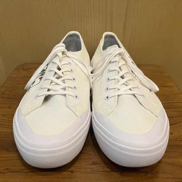 [BUNJANG] HUF x Peanuts Snoopy Collaboration Canvas Low Sneakers / HUF 허프 x 피너츠 스누피 협업 캔버스 로우 스니커즈 280