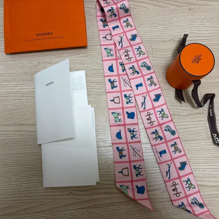 [BUNJANG] Hermes Twilly Silk Scarf / 에르메스 트윌리 새상품