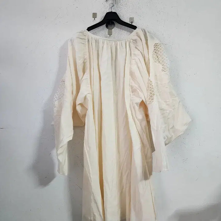 [BUNJANG] Ivory Lace Long Blouse Dress / 아이보리 레이스 롱 블라우스 원피스