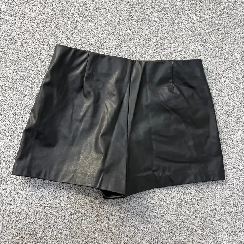 [BUNJANG] Zara Faux Leather Skirt Pants / 26 자라 인조가죽 치마 바지 스커트 0506J