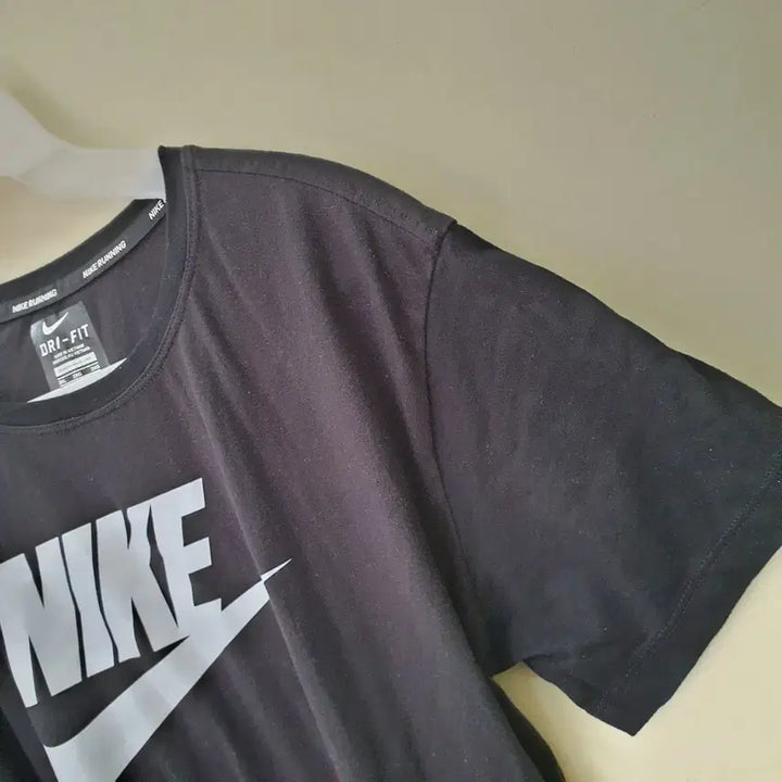 [BUNJANG] Nike Big Swoosh Dri-FIT T-Shirt 2XL / [ 2XL ] 나이키 빅로고 드라이핏 반팔티