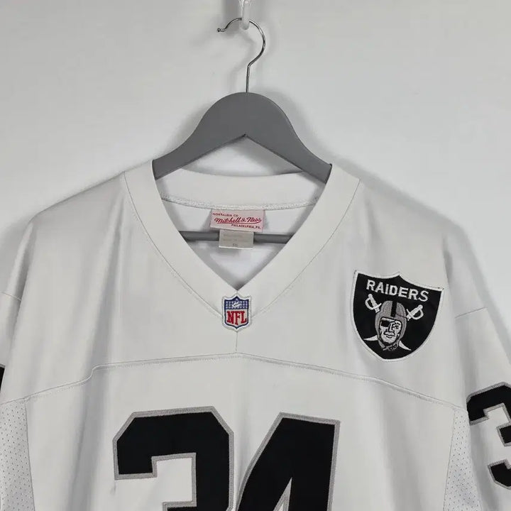 [BUNJANG] White Raiders V-Neck Short Sleeve Jersey Men&