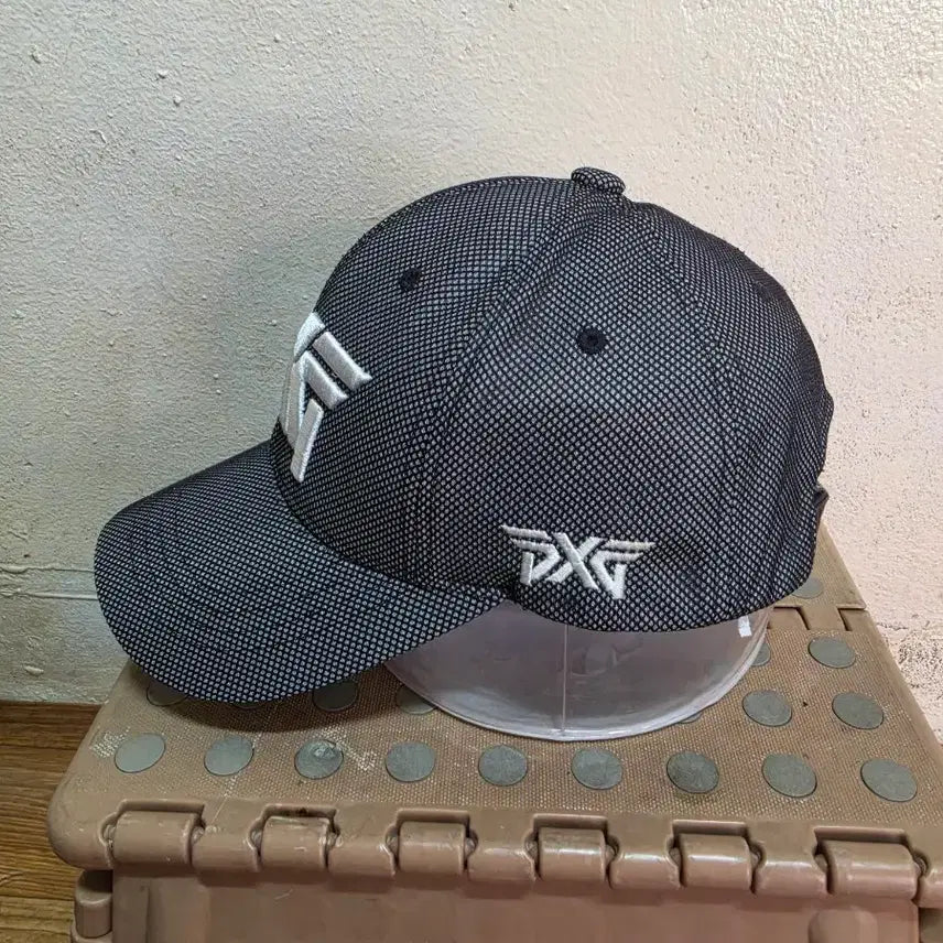 [SOLD OUT] (FREE)PXG 남성골프 블랙 메쉬캡 모자