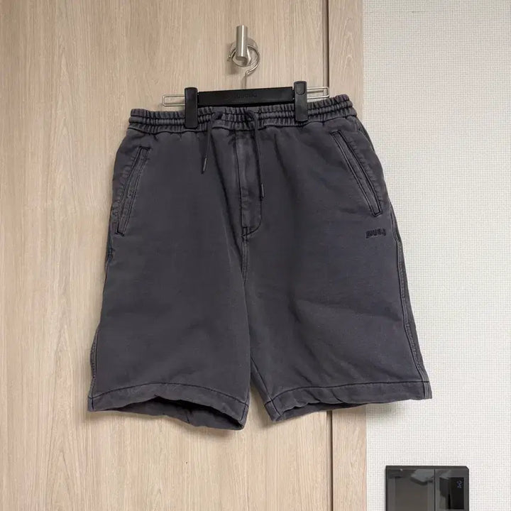 [BUNJANG] Juun.J 23 Season Garment Dyed Shorts / [48] 준지 23시즌 가먼트다잉 반바지