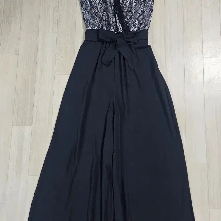 [BUNJANG] TASI New York Lace Wide Jumpsuit Black / [TASI] 타시 뉴욕 레이스 와이드 점프수트 블랙 55