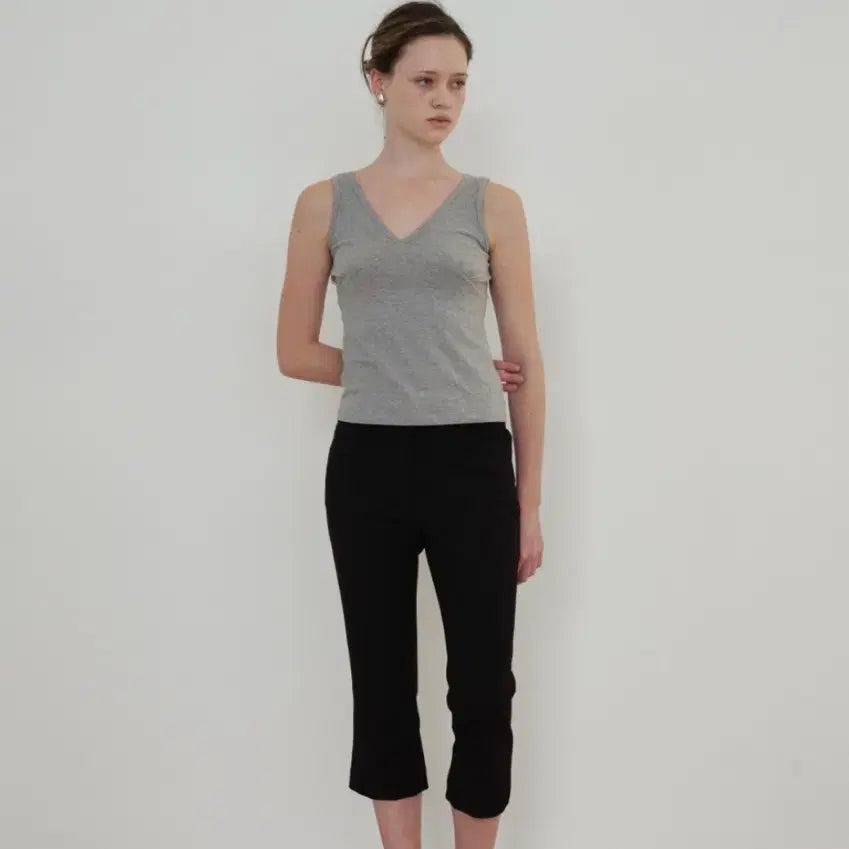 [BUNJANG] Artto Maren Capri Trousers / 아르토 마렌 카프리 팬츠 Artto Maren Capri Trousers