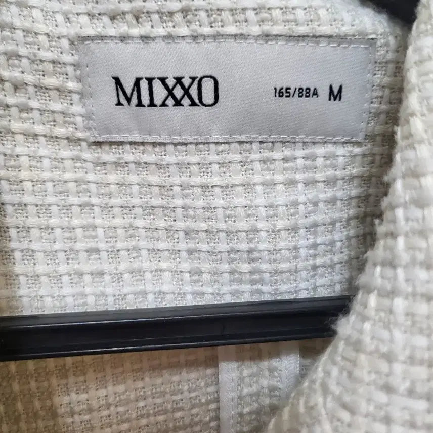 [BUNJANG] MIXXO Tweed Crop Jacket (Size M) / 51307/미쏘 트위드 크롭 자켓 M 사이즈/별하