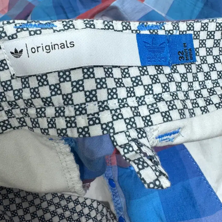 [BUNJANG] Adidas Originals Checkered Shorts Size 32 / 아디다스 오리지널스 체크 반바지 32