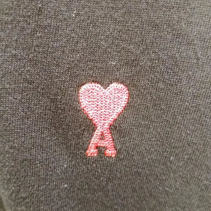 [BUNJANG] ARMY Small Heart Long Sleeve T-Shirt Black L / 7/55 아미 스몰 하트 블랙 긴팔 티셔츠 L
