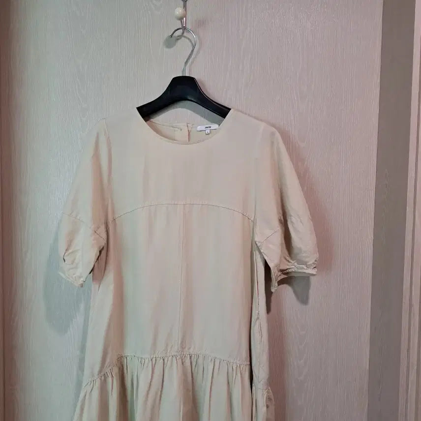 [BUNJANG] JANE Beige Short-Sleeve Long Dress Size S / JANE 베이지 반팔 롱 원피스사이즈S