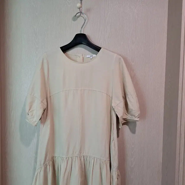 [BUNJANG] JANE Beige Short-Sleeve Long Dress Size S / JANE 베이지 반팔 롱 원피스사이즈S