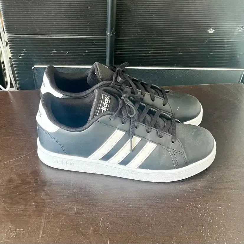 [BUNJANG] Adidas Grand Court Black Sneakers / 아디다스 그랜드코트 블랙 스니커즈