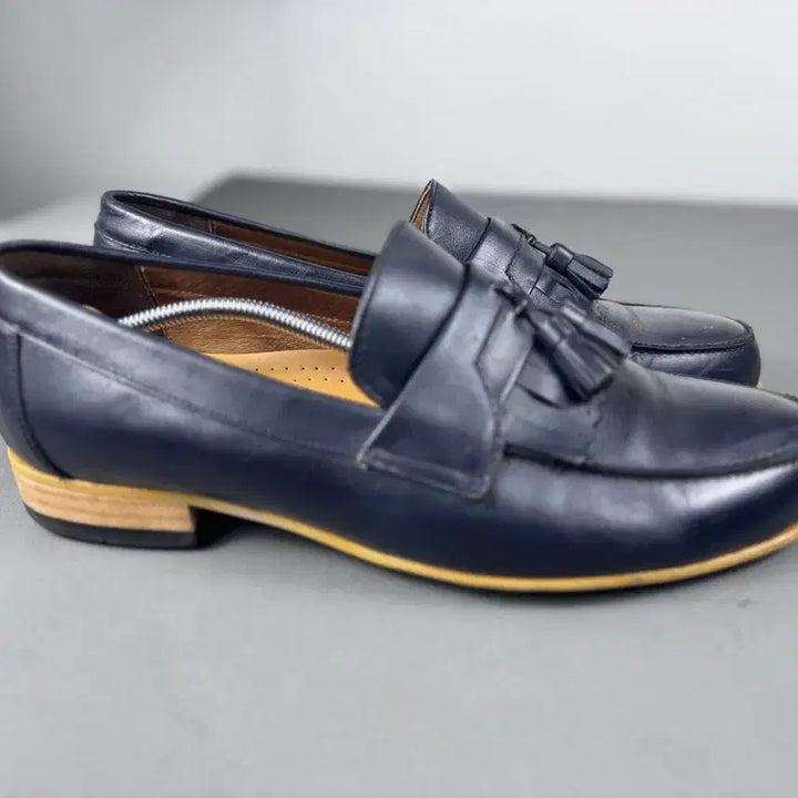 [BUNJANG] Classic Navy Suede Tassel Loafers / 클래식 네이비 테슬 로퍼 270