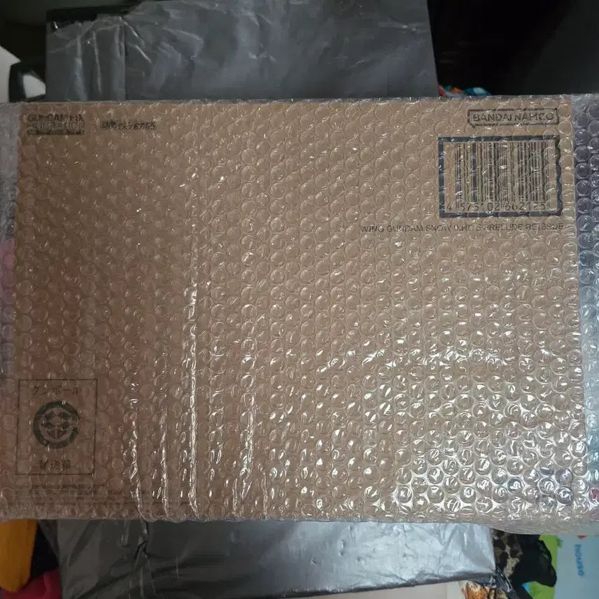 [SOLD OUT] [미개봉] 메탈컴포짓 윙 건담 스노우 화이트 프렐류드 팔아요