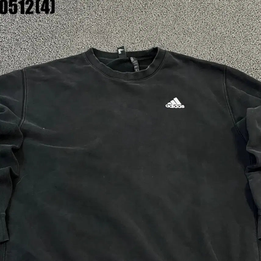 [BUNJANG] Adidas Black Sweatshirt 2XL / 아디다스 블랙 맨투맨 티셔츠 2XL | 0512