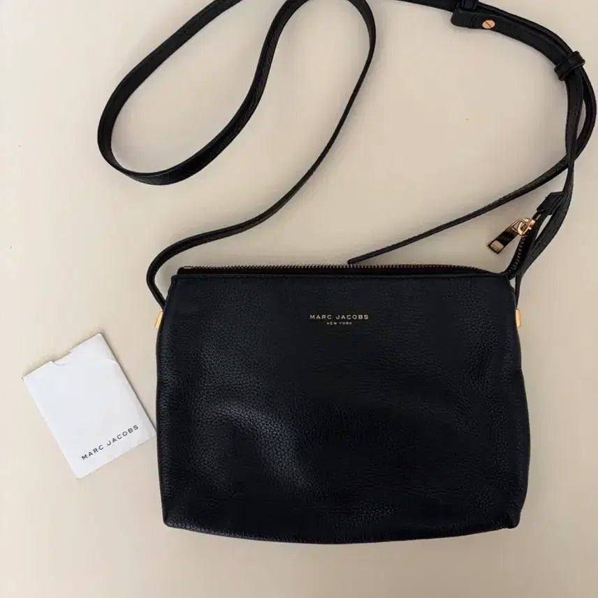 [BUNJANG] Marc Jacobs Black Calfskin Crossbody Bag / 마크제이콥스 블랙 소가죽 크로스백