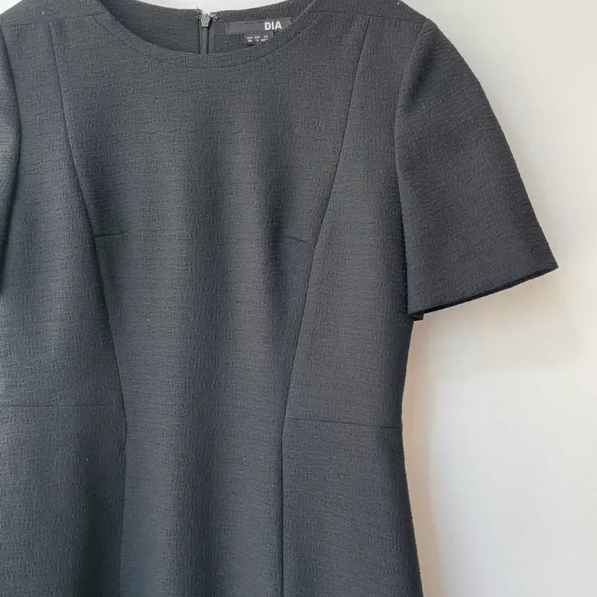 [BUNJANG] DIA Chic Line Short-Sleeve Dress Size S / 디아 시크라인 반팔 원피스 S