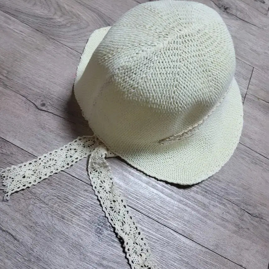 [BUNJANG] Ivory Lace Bucket Hat / 아이보리 레이스 벙거지 모자 새상품