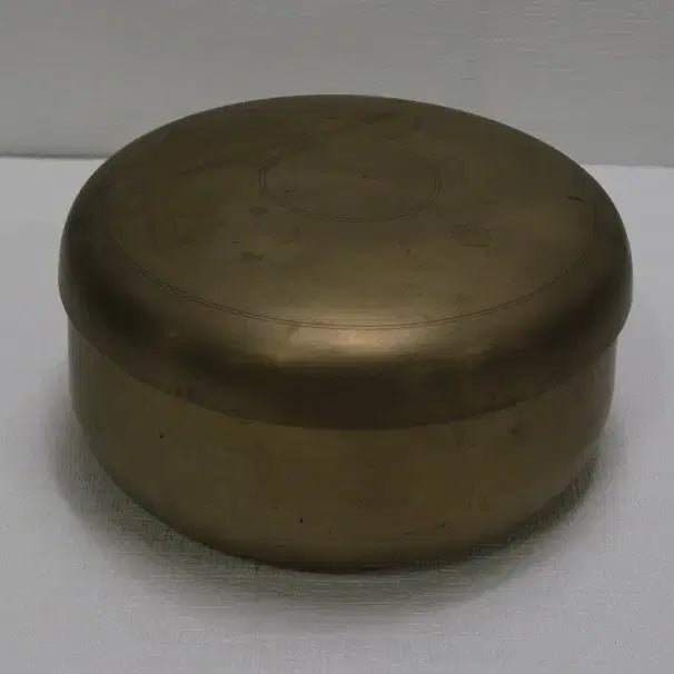 [BUNJANG] Vintage Brass Rice Container / [yo .01] 귀한 옛날 아랫목 대장이던 유기 밥통