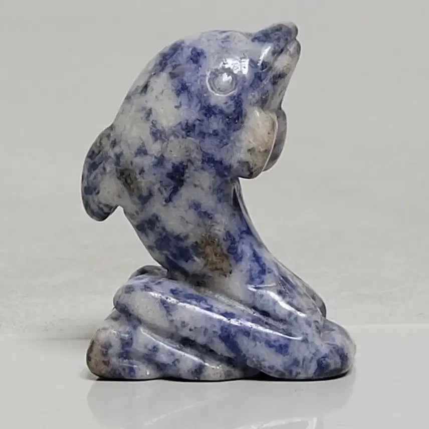 [BUNJANG] Sodalite Dolphin Carving Ornament / 소달라이트 돌고래 조각 노리개