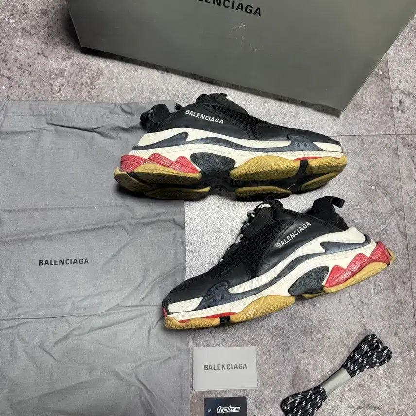 [BUNJANG] Balenciaga Triple S Sneakers (Size 40) / 발렌시아가 트리플S 40 풀박스