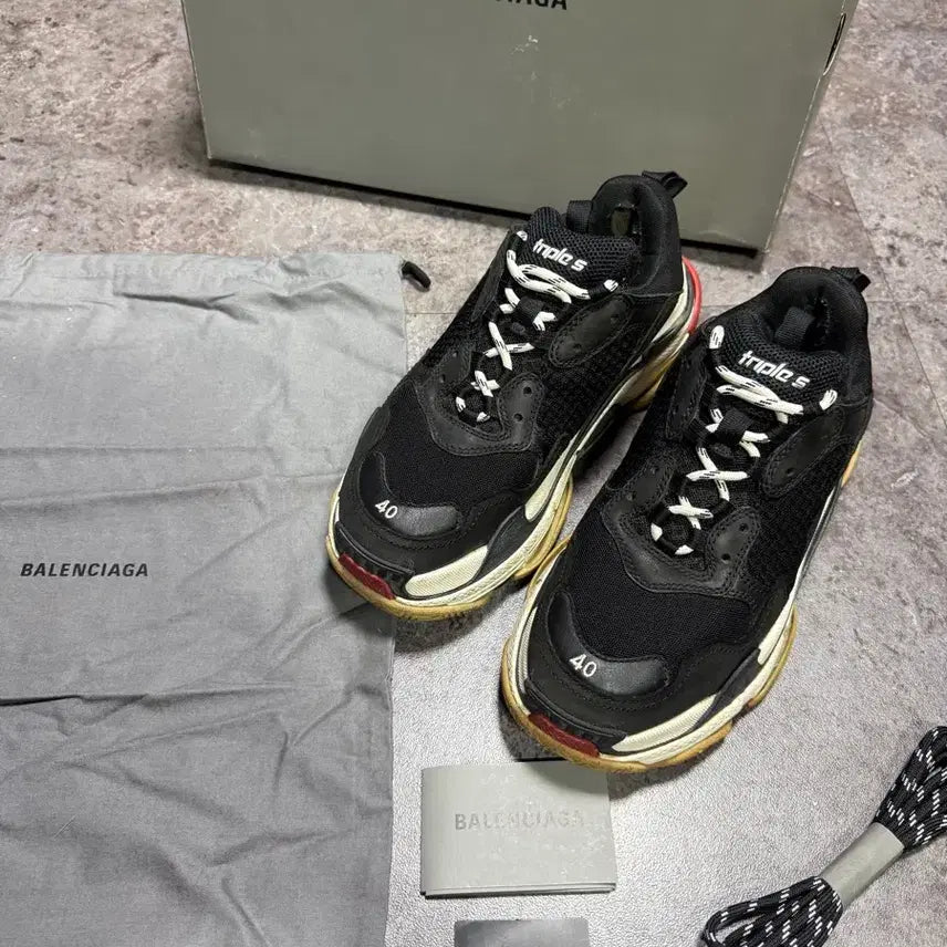 [BUNJANG] Balenciaga Triple S Sneakers (Size 40) / 발렌시아가 트리플S 40 풀박스