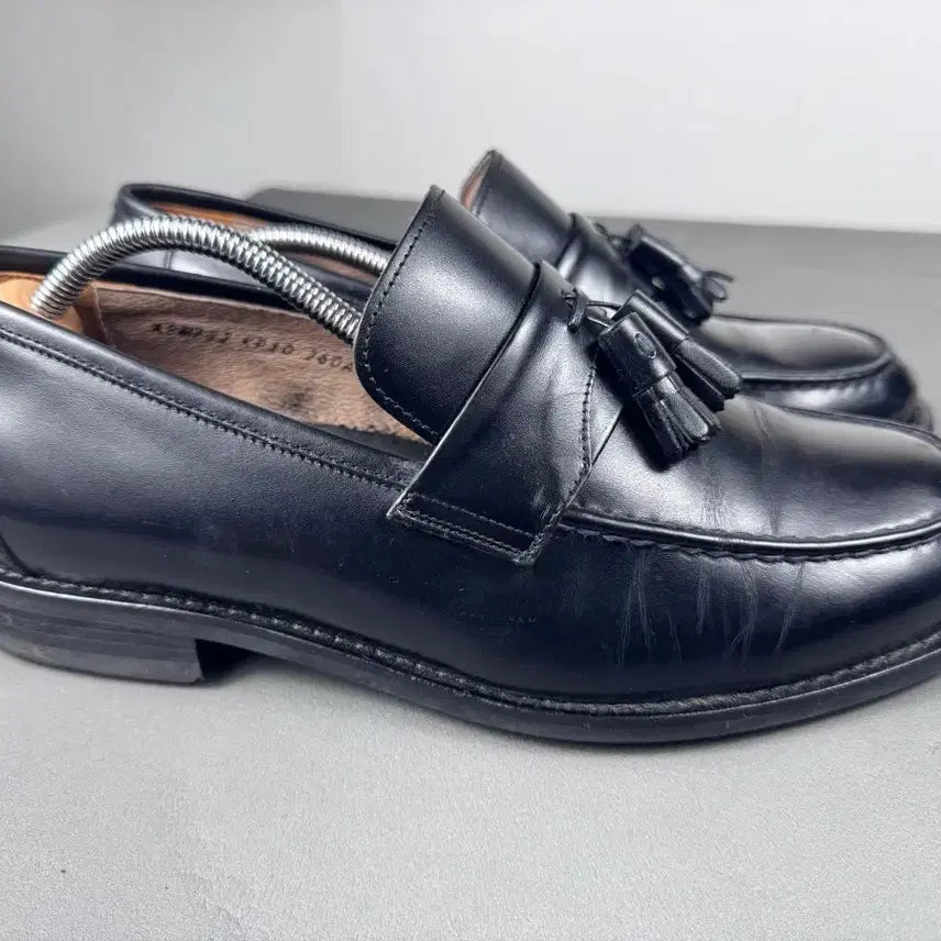 [BUNJANG] Black Leather Tassel Loafers / 블랙 테슬 로퍼 260