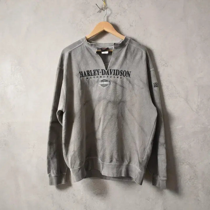 [BUNJANG] Harley-Davidson Custom Oil Wash Crewneck Sweatshirt / 할리데이비슨 맨투맨 D004