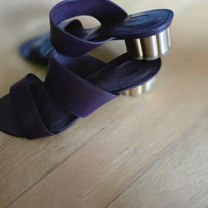 [BUNJANG] Salvatore Ferragamo Vara Leather Mules / [정품] Salvatore Ferragamo바라 가죽 뮬