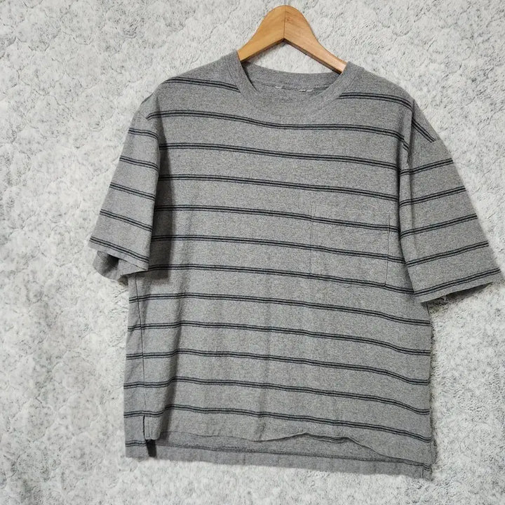 [BUNJANG] Uniqlo Unisex Short Sleeve T-Shirt (Size L) / 728A [L] 유니클로 공용 반팔 티셔츠