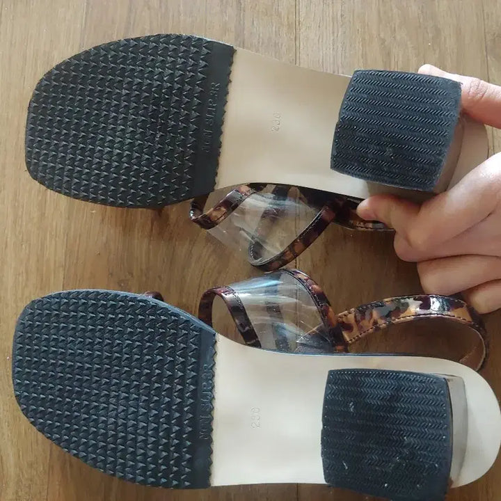 [BUNJANG] KUHO Leopard PVC Sandals / 구호 레오파드 pvc 샌들