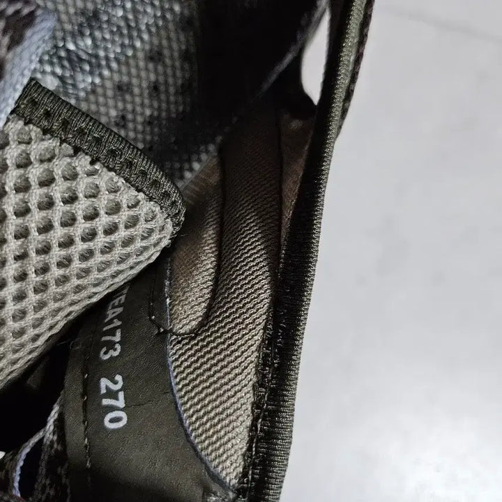 [BUNJANG] Westwood Mesh Sandal Sneakers 270 / 웨스트우드  샌들형 메쉬 운동화  270
