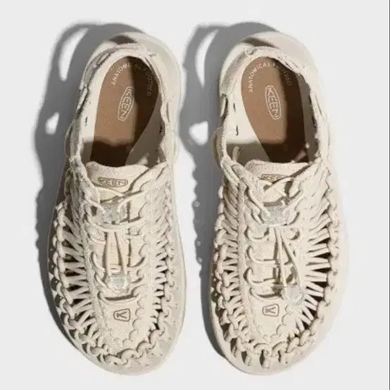 [BUNJANG] Kin Ivory Summer Sandals 265 / 킨 아이보리 여름 샌달 265 두번 신어 새거같아요