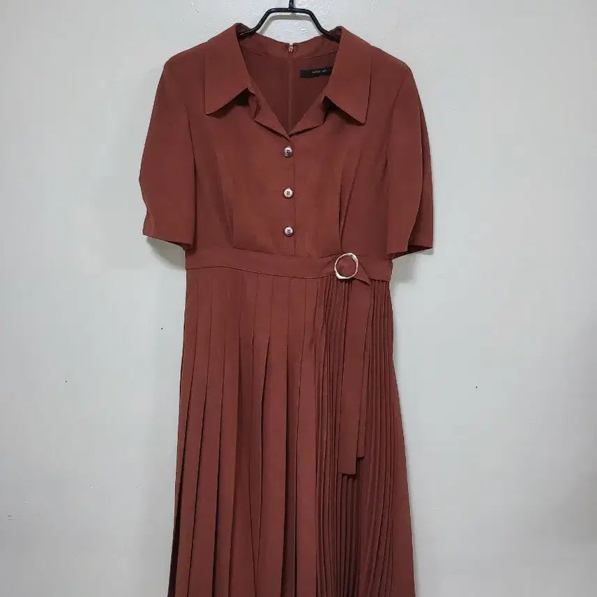 [BUNJANG] Kenneth Lady Brown Pleated Long Dress / 케네스레이디 브라운 플리츠 원피스.260511