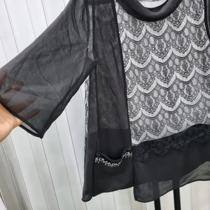 [BUNJANG] Black Lace Blouse 7-Sleeve / 블랙 레이스 블라우스 여성 7부