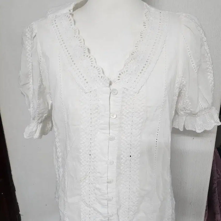[BUNJANG] White Lace Short Sleeve Blouse / 화이트 레이스 반팔 블라우스